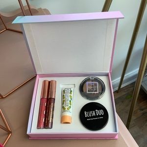 Makeup Kit-One of a Kind